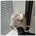 Mini mochila blanco crema con lazo entrelazado y colgantes de cuentas para verano - Blanco