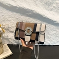 Sac bandoulière chic en patchwork multicolore avec boucle strass et chaîne argentée - Marron