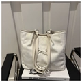 Bolso tote grande chic blanco crema con lazo de cordón y acabado texturizado - Blanco