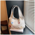 Bolso saco de lona crema con parches de corazones en 3D y ribete gris plateado - Blanco