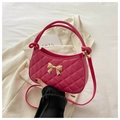 Sac bandoulière matelassé rose vif avec nœud doré et poignée supérieure pour femme - Rose rosé