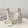 Borsa sottobraccio a pieghe bianco crema con catena argento e forma a luna - Bianco avorio