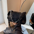 Chic black vintage velvet crossbody bag with silver flower chain and woven strap - Black
