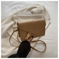 Retro kamelbraune Umhängetasche mit goldener Metallschnalle und glattem PU-Lederband - Khaki