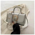 Sac bandoulière argenté métallisé avec boucle dorée et mini pochette assortie - Argent