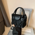 Bolso bandolera acolchado negro con asas y letras de moda para mujer chic - Negro