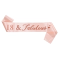 Dettaglio della fascia in raso rosa 18 & Fabulous con scritte in oro rosa per feste - 18 & Fabulous Oro Rosa (4983394485823)