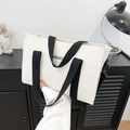 Sac fourre-tout en toile blanche avec lettrage FASHION et sangles contrastées - Noir & Blanc