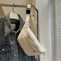 Weiße Cord-Brusttasche mit verstellbarem Gurt und Reißverschlüssen für Damen - Weiß