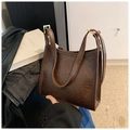 Bolso tote vintage de cuero marrón oscuro con grabado de moda y hebilla dorada ajustable - café