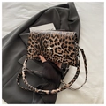 Borsa a tracolla alla moda con stampa leopardata e chiusura metallica a stella in argento - Leopardo Marrone