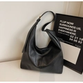 Bolso hobo negro minimalista de gran capacidad con textura de cuero y hebilla dorada - Negro
