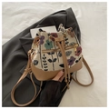 Secchiello in jacquard floreale con base in pelle marrone e spalline sottili - Cachi