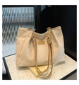 Borsa tote in velluto a coste beige con catena in pelle marrone e dettagli moda - Cachi