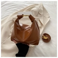 Caramel brown large tote bag in oily finish faux leather with a chic knotted handle design - No Pendant / Brown