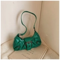 Bolso de hombro plisado verde esmeralda en cuero sintético con hebilla retro brillante - Verde