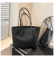 Bolso tote negro minimalista con asas largas de hombro y costuras de gota reforzadas - Negro