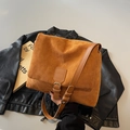 Bolso bandolera vintage para mujer en color caramelo con gran capacidad y correa ajustable - Marrón