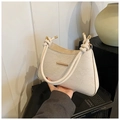Elegante bolso blanco roto con encaje floral en relieve y asa de cuerda anudada - Blanco