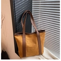 Bolso tote minimalista de ante marrón con gran capacidad y asas de cuero - Amarillo