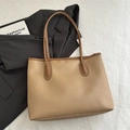 Minimalist khaki and brown tote bag made of matte PU leather for daily commuting - Khaki Without Pendant