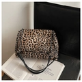 Borsa a tracolla leopardata con pelle nera e dettagli in catena d'argento - Marrone