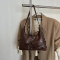 Bolso hobo retro marrón oscuro con múltiples correas de hebilla y cuero vintage - café
