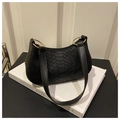 Sac bandoulière noir classique avec motif serpent et détails d'anneaux dorés - Noir