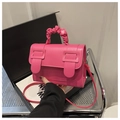 Chique roze handtas met geplooid handvat en decoratieve riemen voor vrouwen - Roze