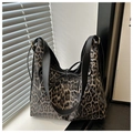 Bolso tote de leopardo a la moda con lazo decorativo negro y correa de hombro ancha - Negro