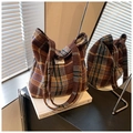 Brown vintage plaid knit tote bag with large capacity and woven shoulder straps - Red Check