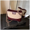 Sac hobo matelassé beige et bordeaux avec bandoulière chaîne dorée et design en losange - Sans Pendentif / Kaki