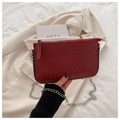 Vintage woven envelope shoulder bag in wine red faux leather with silver metal chain strap - Red