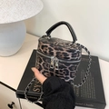 Retro leopard print box-shaped cylinder crossbody bag with metallic chain strap - Black