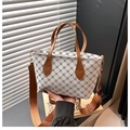 Retro tote tas met klaverprint van crèmewit canvas met bruine handvatten en riem - Wit