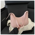 Rosa gewebte Halbmond-Schultertasche mit silberner Schleifenschnalle und runder Silhouette - Rosa