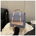 Damenrucksack im College-Stil mit blauer Denim-Textur und rosafarbenen Kunstleder-Akzenten - Blau Ohne Anhänger