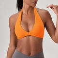 Brassière de sport orange vif à licou et torsade devant avec legging gris chiné - S / Hauts / Orange Vif