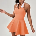 Abito da tennis arancione da donna con collo a polo allacciato al collo e gonna a pieghe - S / Arancione Tropicale
