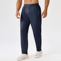 Dunkelblaue Herren-Sporthose mit elastischem Kordelzugbund und schmaler, gerader Passform - S / Marineblau