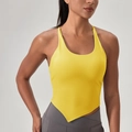 Canotta sportiva da donna giallo brillante con orlo asimmetrico e spalline sottili - S / Tops / Giallo Calendula