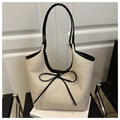 Bolso tote chic de paja tejida crema con un gran lazo negro y correas de hombro - Negro