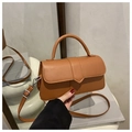 Sac à main rectangulaire en cuir PU caramel avec poignée et bandoulière réglable - Marron