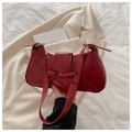 Bolso de hombro de cuero vintage rojo oscuro con lazo decorativo y costuras diagonales - Rojo