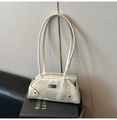 Bolso de hombro chic blanco roto con elegante lazo de encaje y tirantes dobles delgados - Blanco