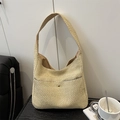 Minimalistische beige gewebte Tragetasche mit breitem Riemen für Strand und Urlaub - Khaki