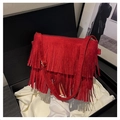 Borsa a tracolla rossa in camoscio con frange a doppio strato e cinturino regolabile - Rosso