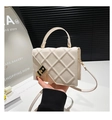 Bolso bandolera acolchado blanco elegante con cadena dorada y correa para mujer - Blanco