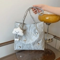 Borsa tote argento metallizzato con farfalle dorate e ciondolo a nuvola morbida - Argento Con Ciondolo