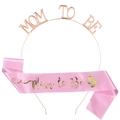 Détail du serre-tête Mom To Be or rose et écharpe en satin rose pour baby shower - Ensemble Rose (FG152+JD070)